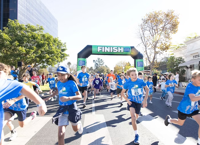 Running Toward Change at Upward Bound House’s Annual 5K